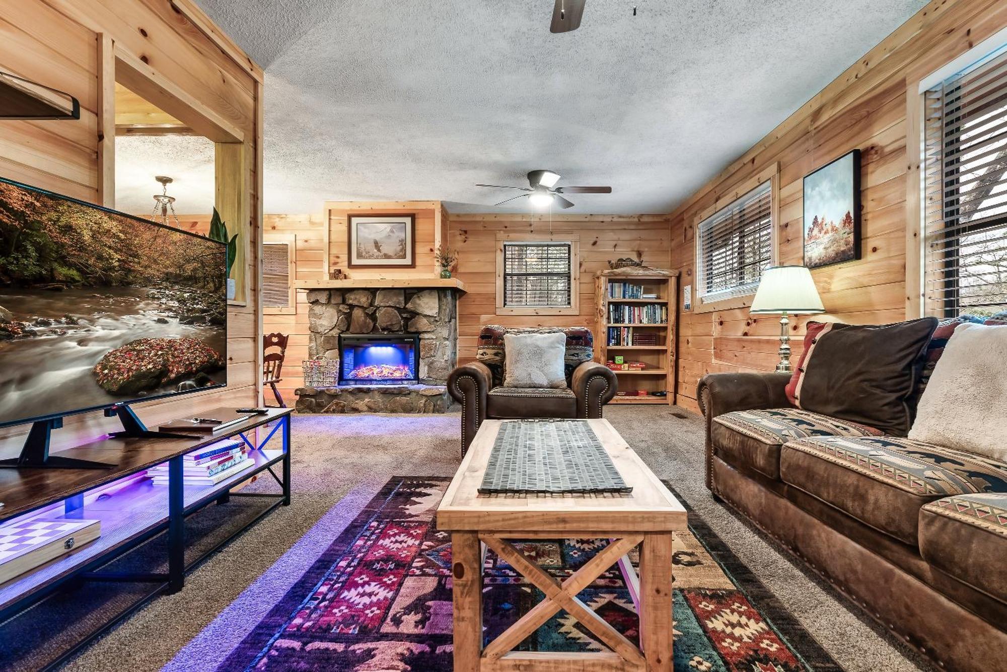 The Eagle'S Nest Mountain Cabin جاتلينبرج المظهر الخارجي الصورة